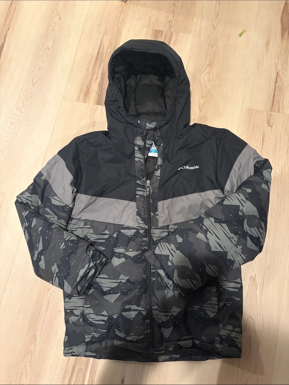 Columbia Kids Black & Gray Patterned Puffer Jacket with Hood